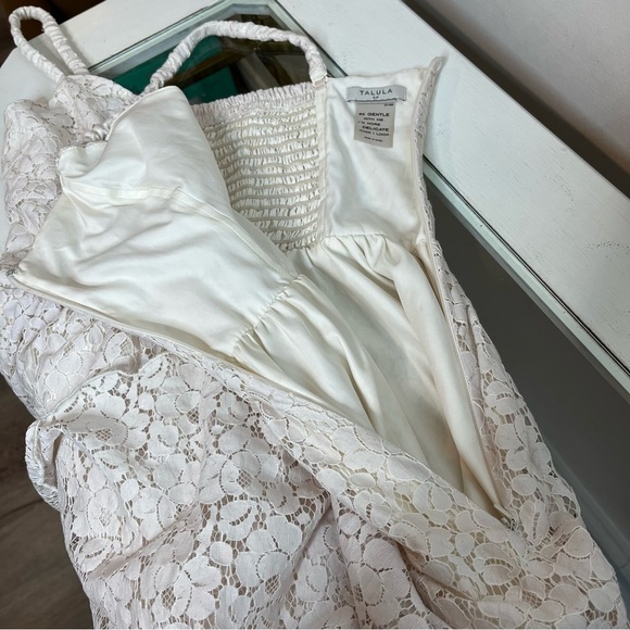 Talula Aritzia Women's Size 6 Debutante Off White Lace Mini Cocktail Dress Lined - Picture 14 of 16